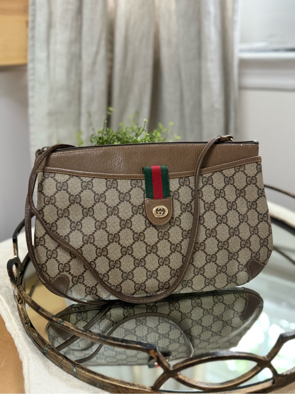 Vintage GUCCI GG Supreme Web Sherry Line Crossbody Bag
